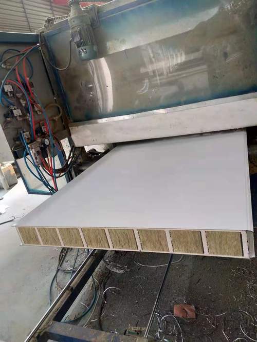 厂家直销机制玻镁岩棉板 净化彩钢板 中空玻镁岩棉复合板